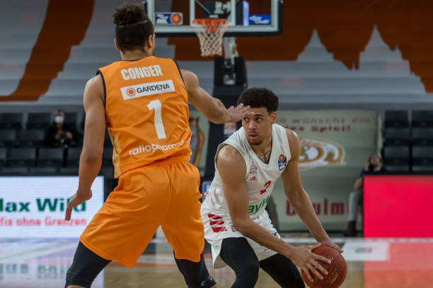 展现出了强 展现出了强