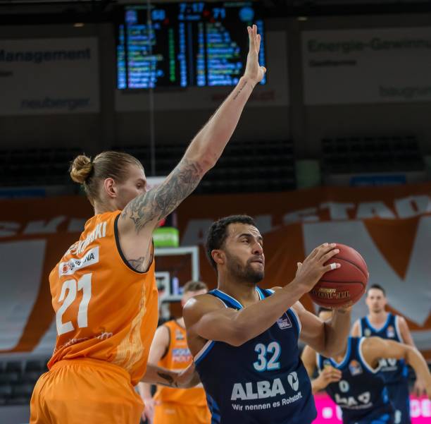 NBA正式调查快船与小卡！涉嫌签阴阳合同规避工资帽若属实将重罚